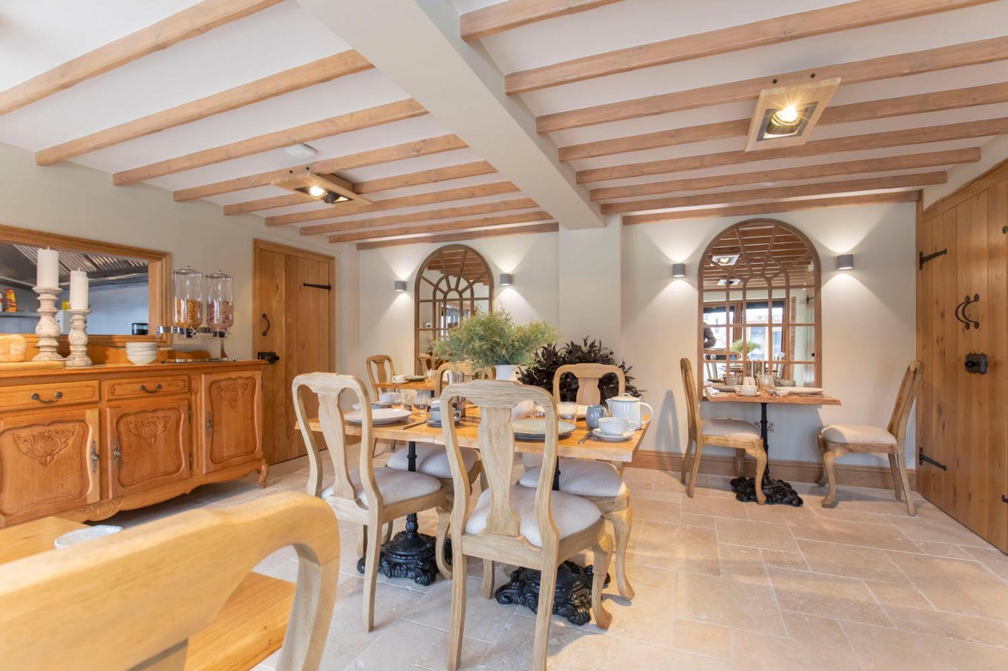 Stable Lodge - Boutique Bed & Breakfast Shurdington 외부 사진