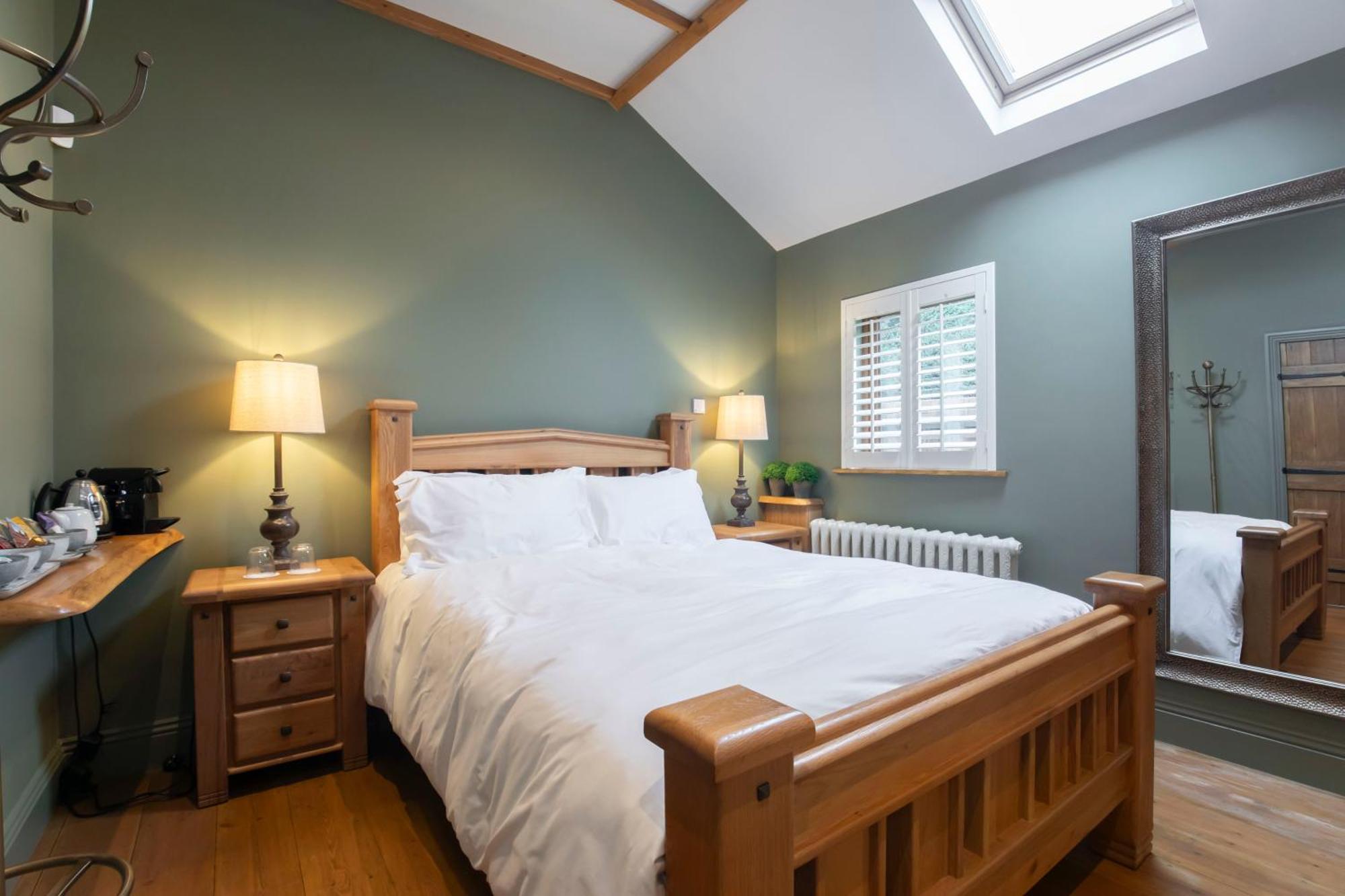Stable Lodge - Boutique Bed & Breakfast Shurdington 외부 사진