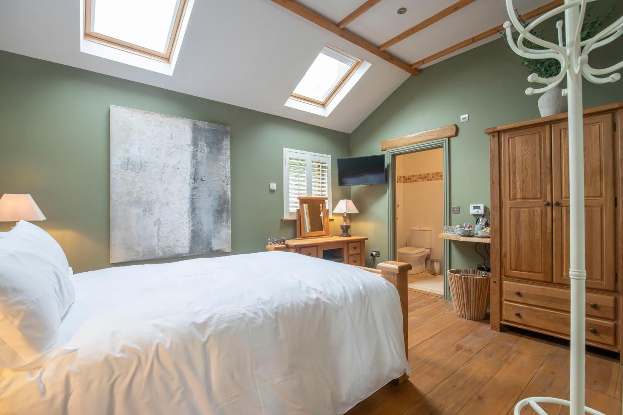 Stable Lodge - Boutique Bed & Breakfast Shurdington 외부 사진